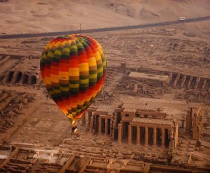 Marsa Alam : 2Day Tour to Luxor & Balloon Ride & Felucca