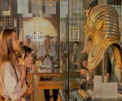 Giza Plateau and Egyptian Museum Day Trip